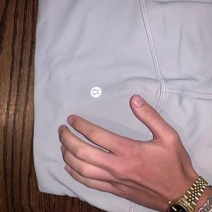 size 4 lululemon pale purple leggings